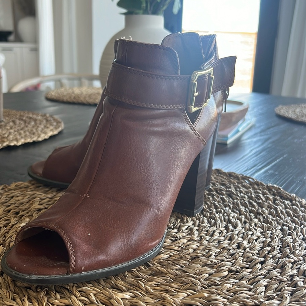 Open toed booties